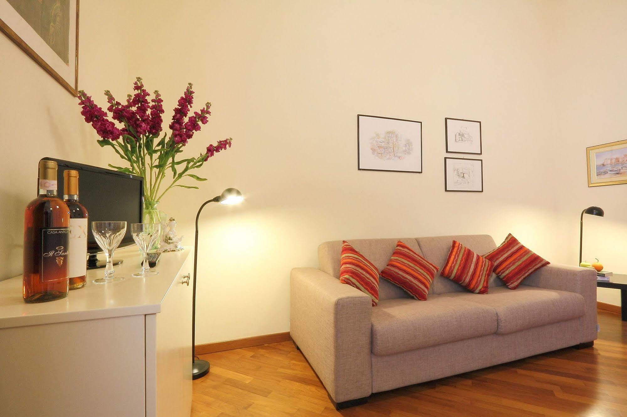 Relais Martinez ฟลอเรนซ์ ภายนอก รูปภาพ
